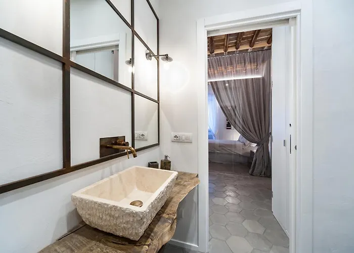 Apartment Trastevere Luxury, Ampia E Confortevole Location Sospesa Tra Design E Storia